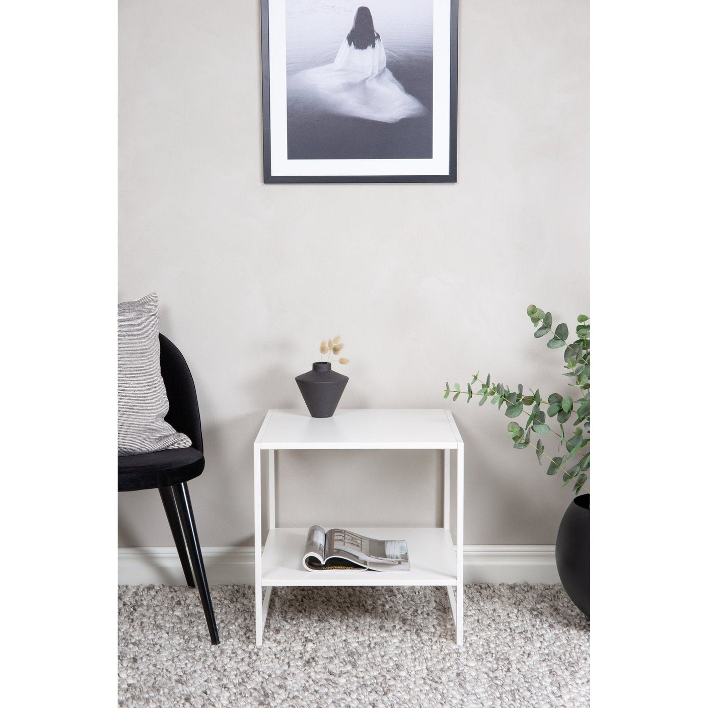 Staal sidebord med hylle Venture Design Sidebord