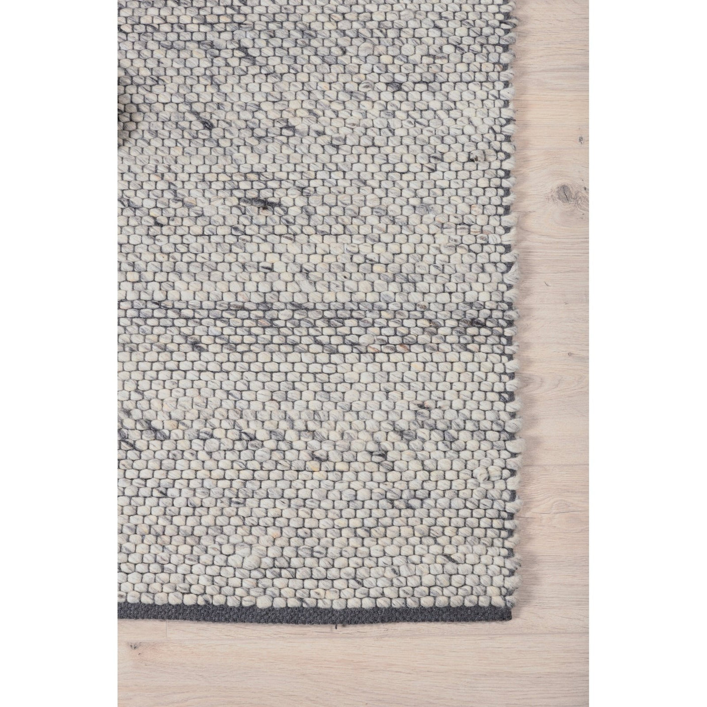 Ganga teppe 170x240 Venture Design Teppe