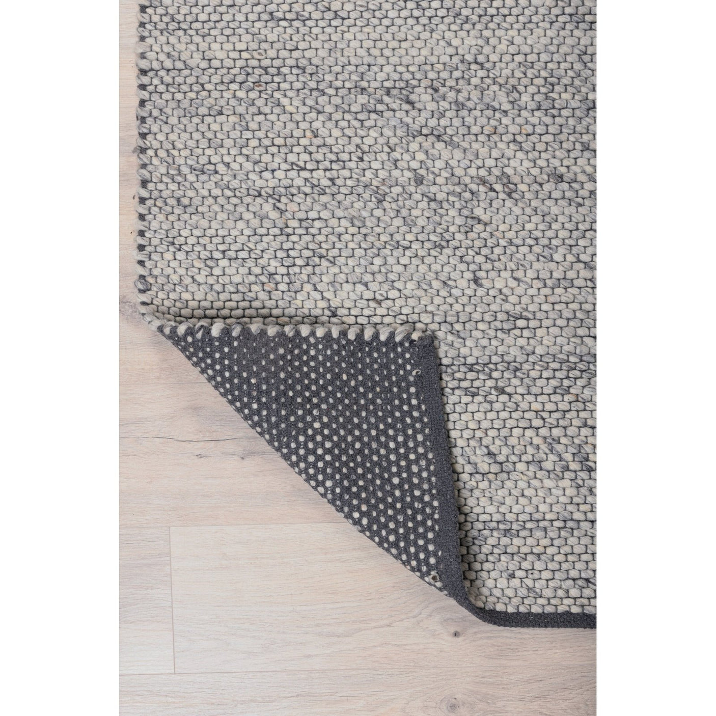 Ganga teppe 170x240 Venture Design Teppe