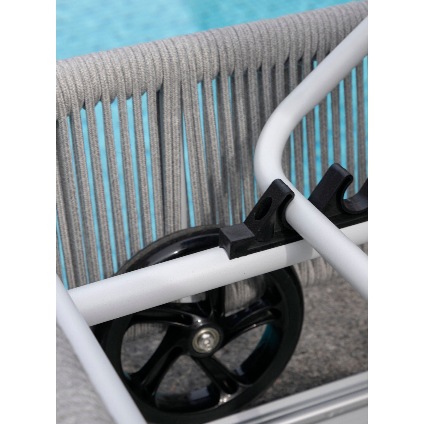 Virya Sol Lounge Venture Design Solseng