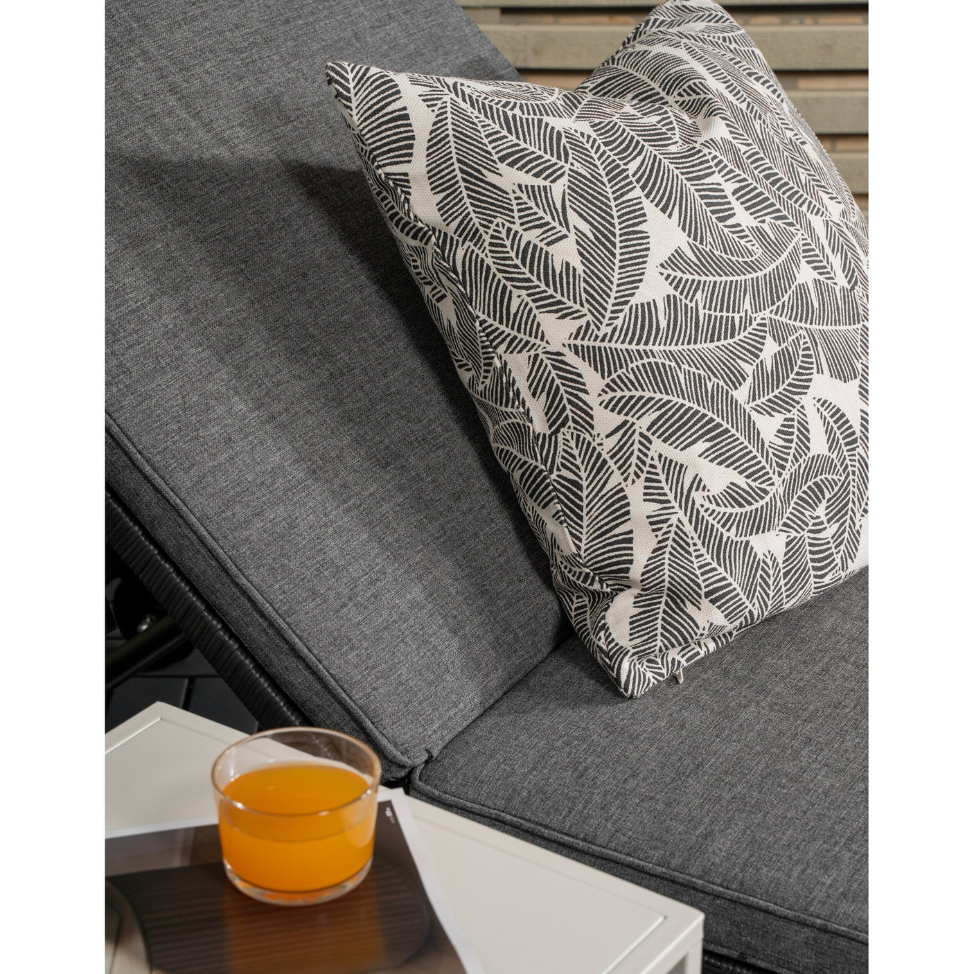 London Sun Lounge Venture Design Solseng