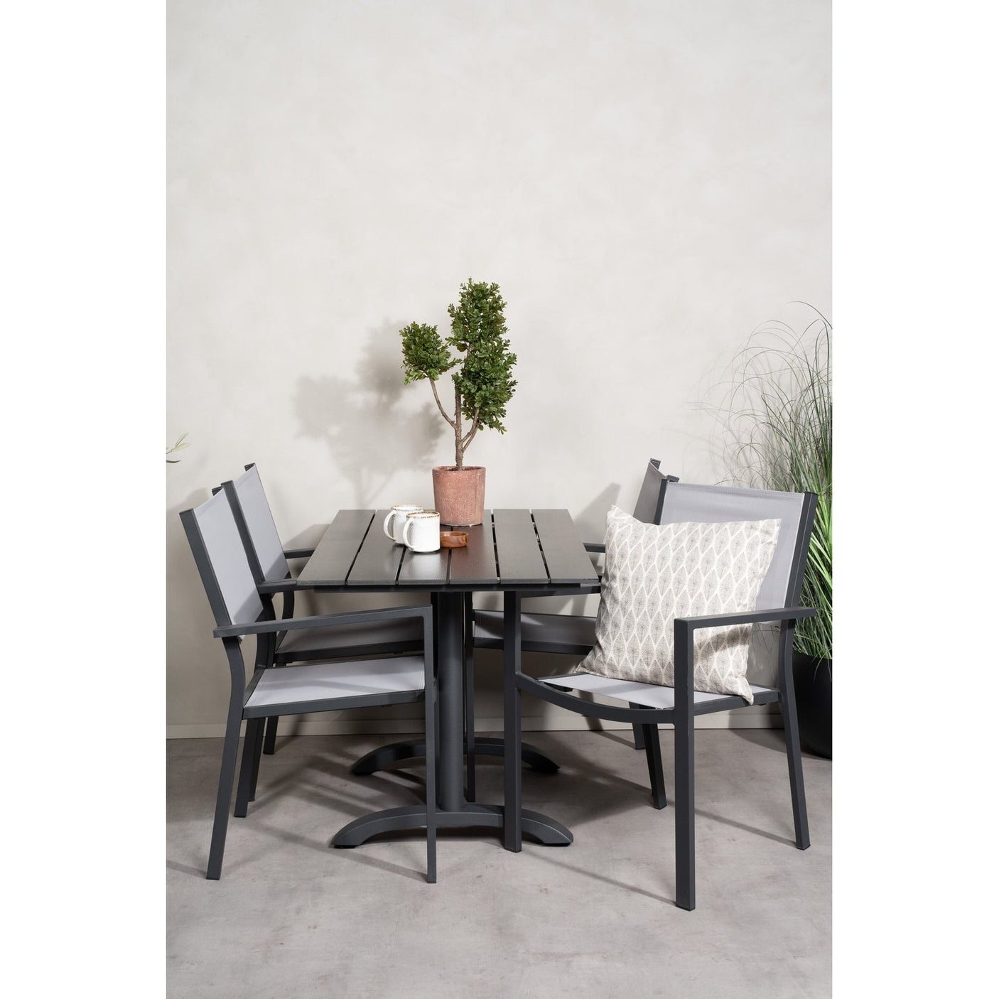 Denver Café Table 120*70 + Copacabana Lenestol Venture Design Spisegruppe