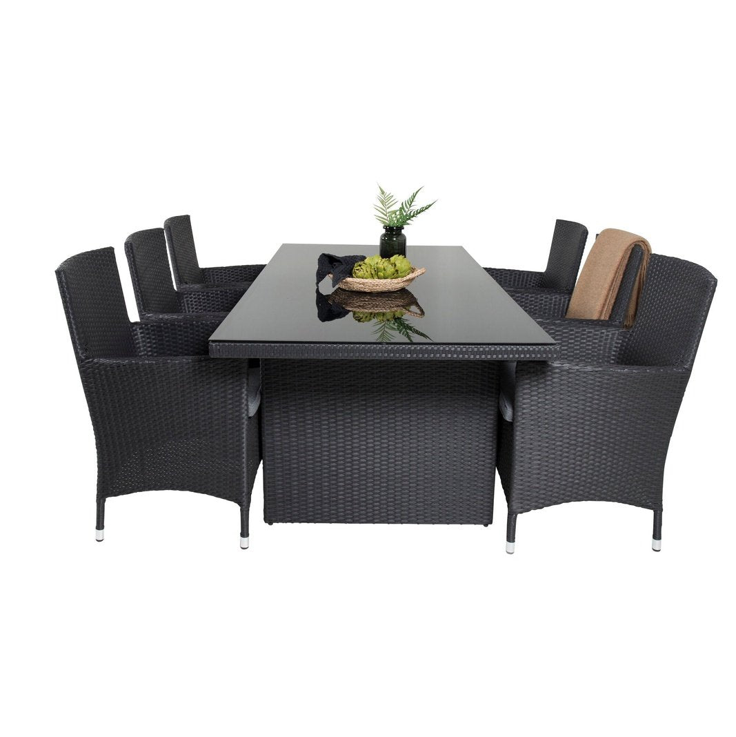 Padova spisebord 200*100 + Malin Armstol med pute / Venture Design Spisegruppe