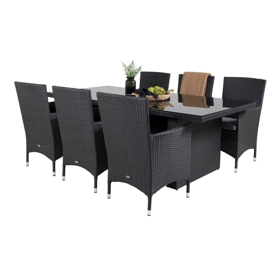 Padova spisebord 200*100 + Malin Armstol med pute / Venture Design Spisegruppe