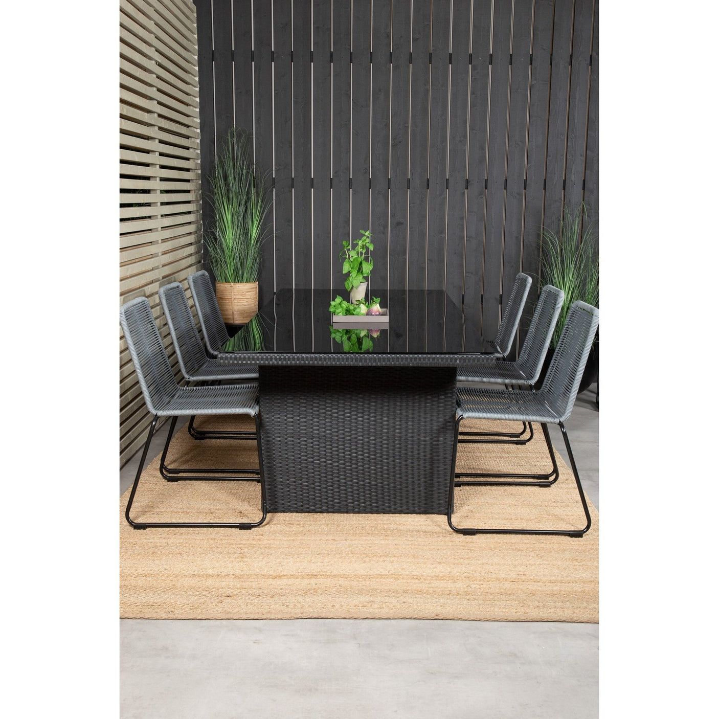 Padova Spisebord 200*100 + Lindos spisestoler / Venture Design Spisegruppe