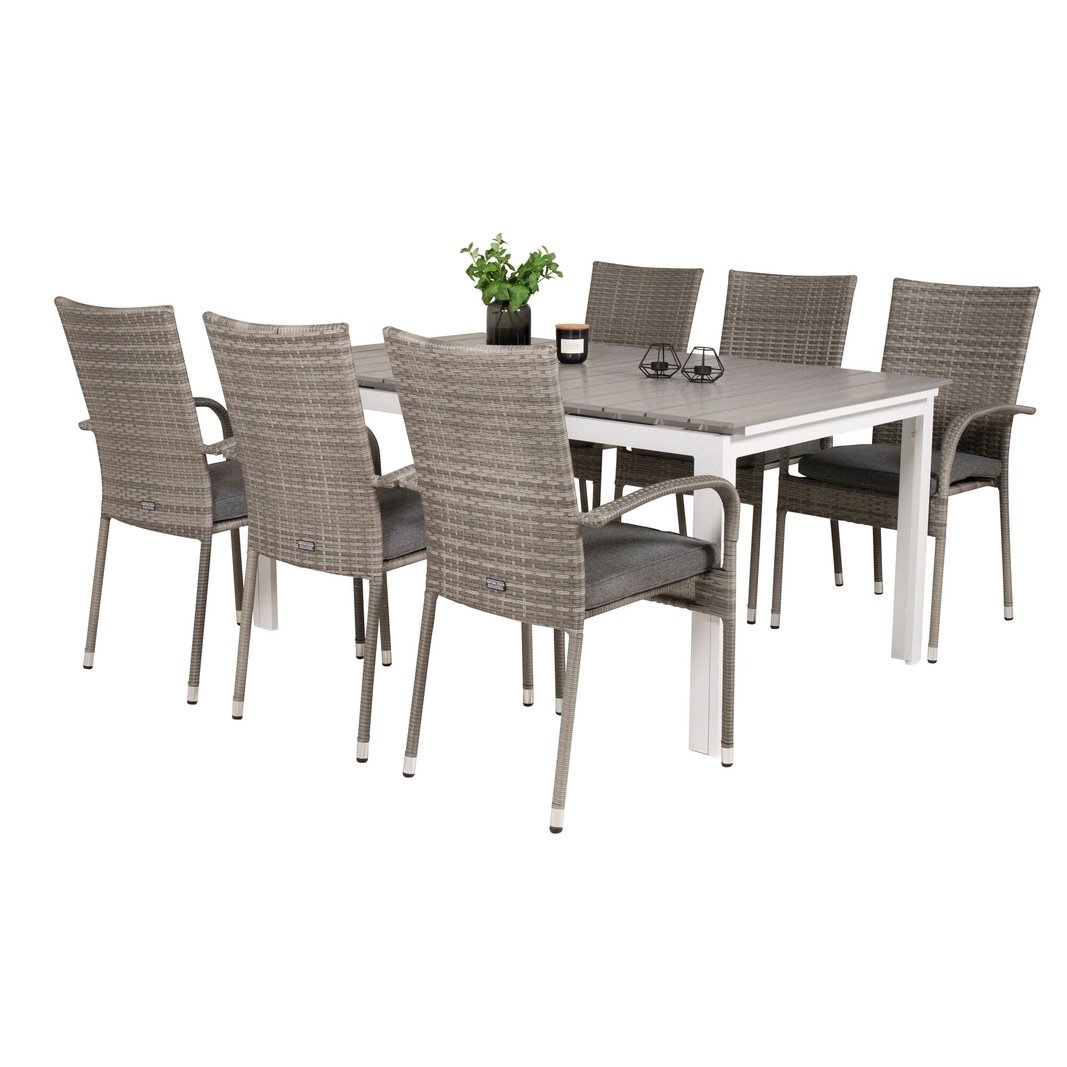 Levels bord 160/240 + Anna stoler Venture Design Spisegruppe