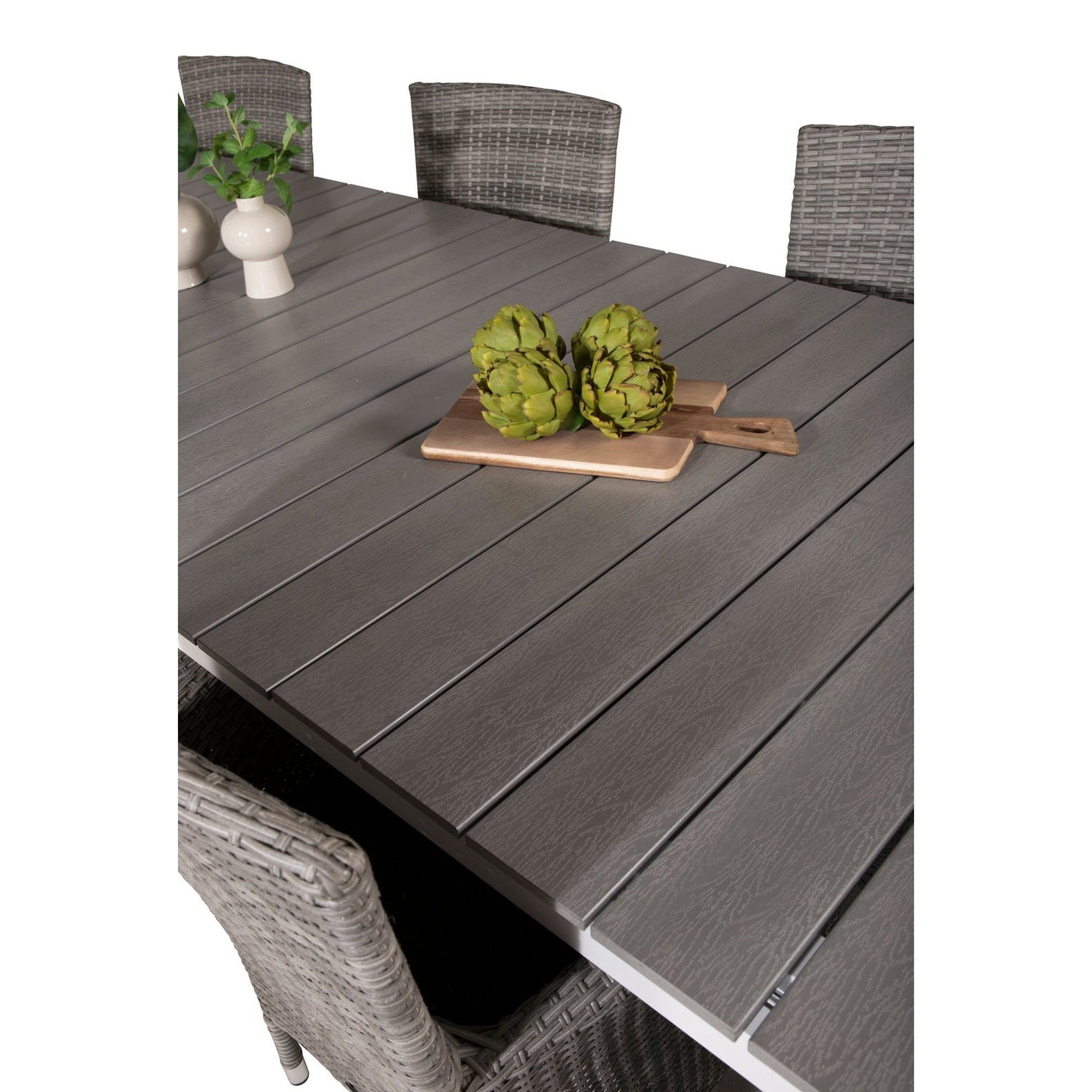 Levels bord 229/310 + Malin Lenestol Venture Design Spisegruppe