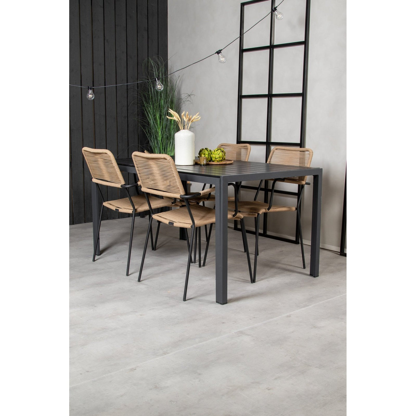 Break spisebord 150*90 + Lindos lenestol Venture Design Spisegruppe