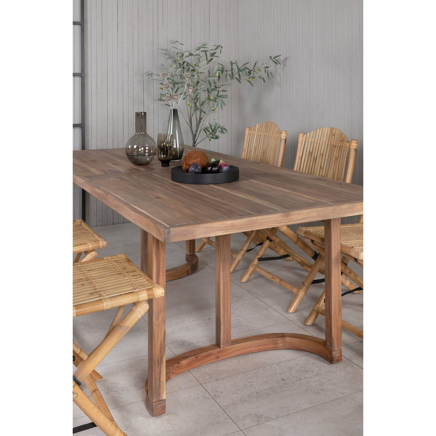 Erica Spisebord 214*100 + Cane Foldbar spisestoler / Venture Design Spisegruppe