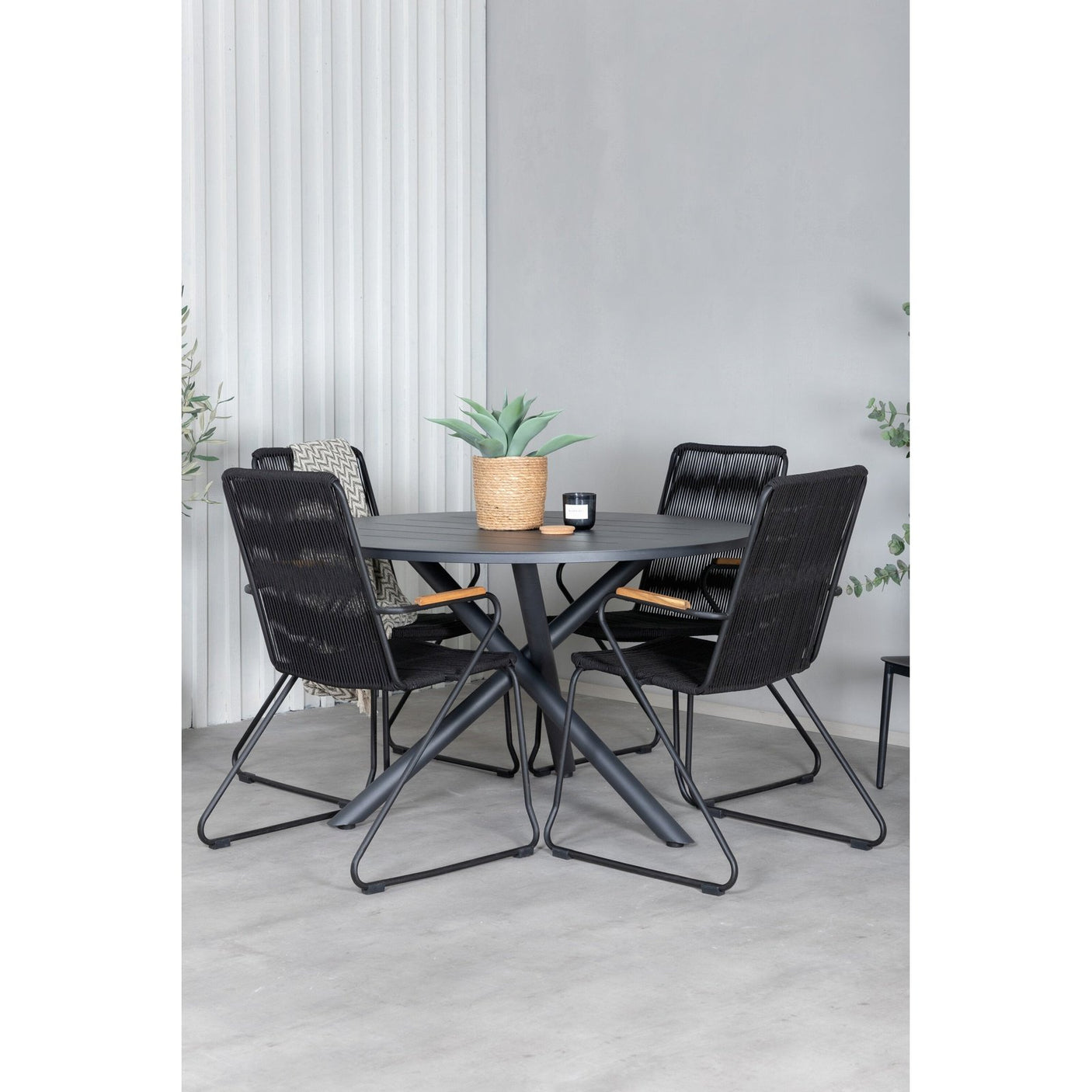 Alma spisebord ø120cm + Bois lenestol Venture Design Spisegruppe