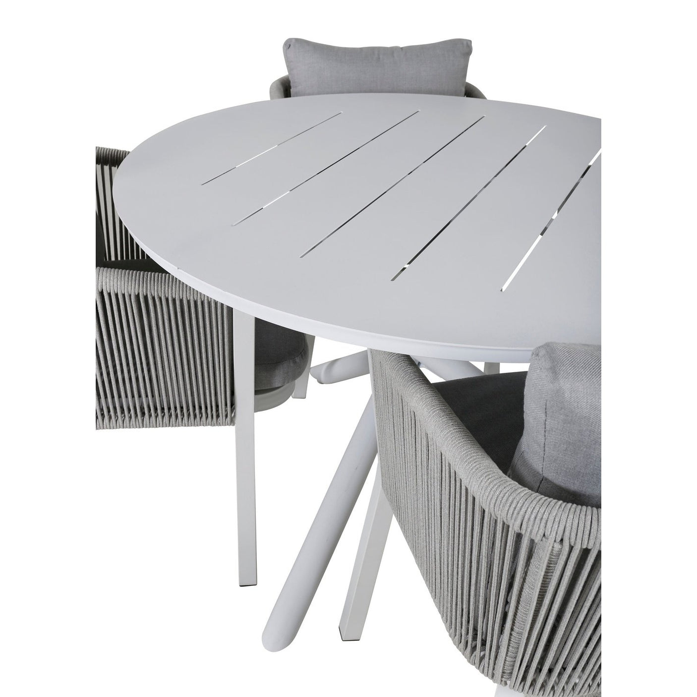 Alma spisebord ø120cm + Virya spisestoler Venture Design Spisegruppe