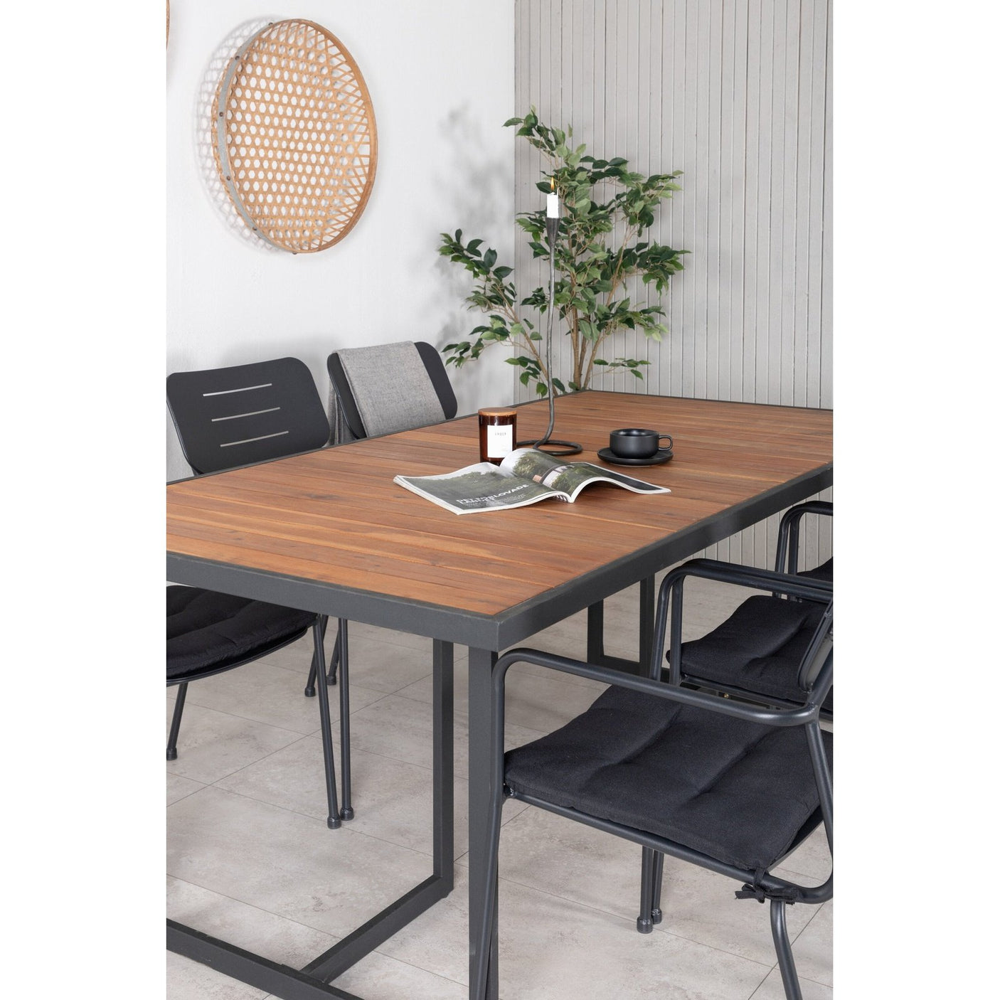 Khung Spisebord/ 200*100cm + Nicke spisestoler m. armlene Venture Design Spisegruppe