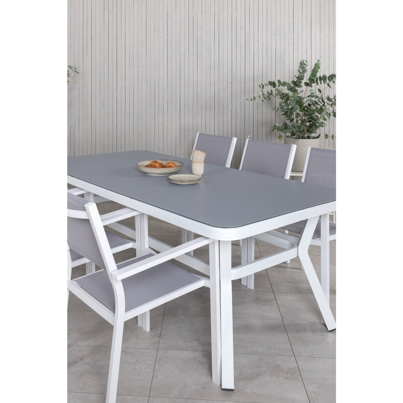 Virya spisebord stort bord + Copacabana / Venture Design Spisegruppe