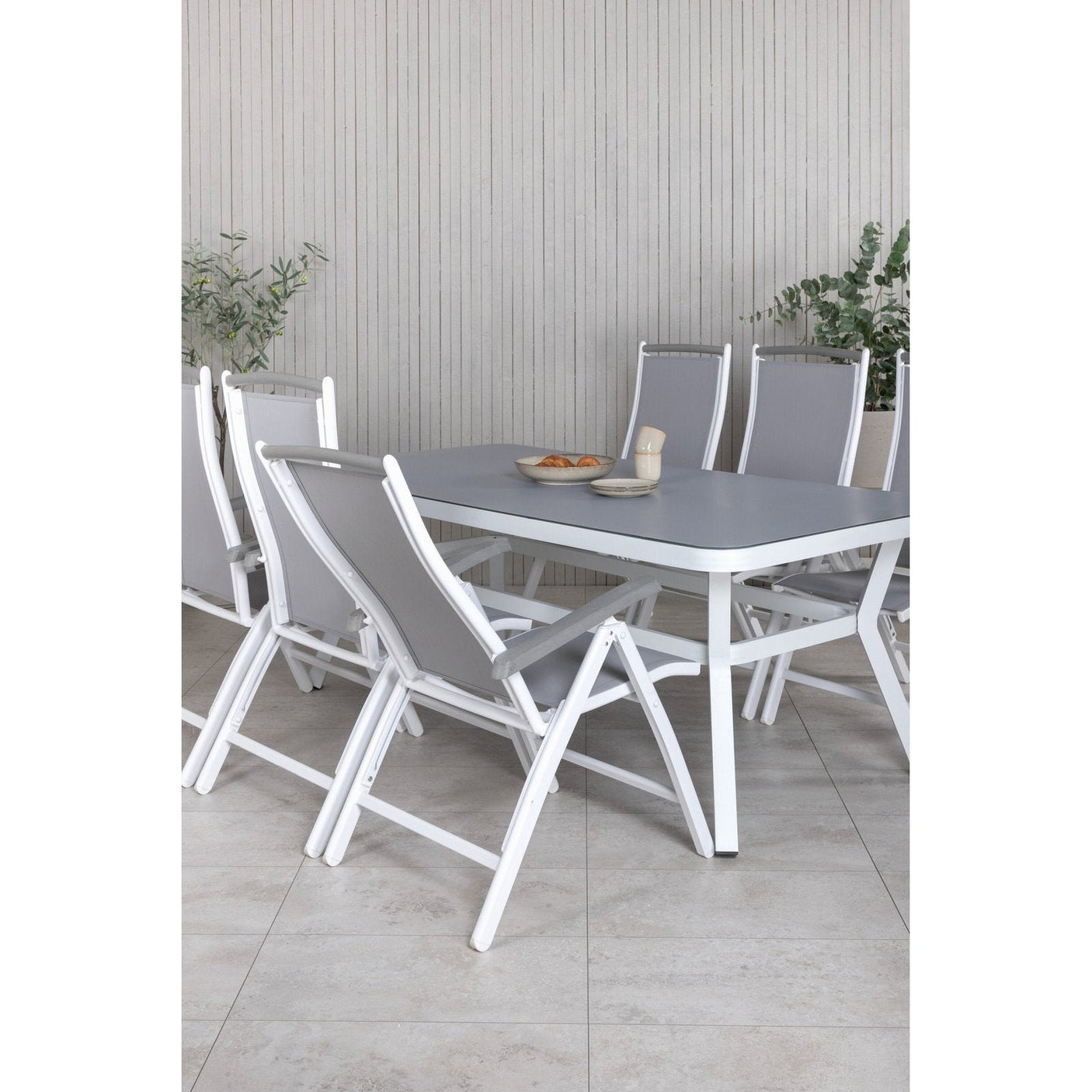 Virya spisebord stort bord + Albany stol Venture Design Spisegruppe