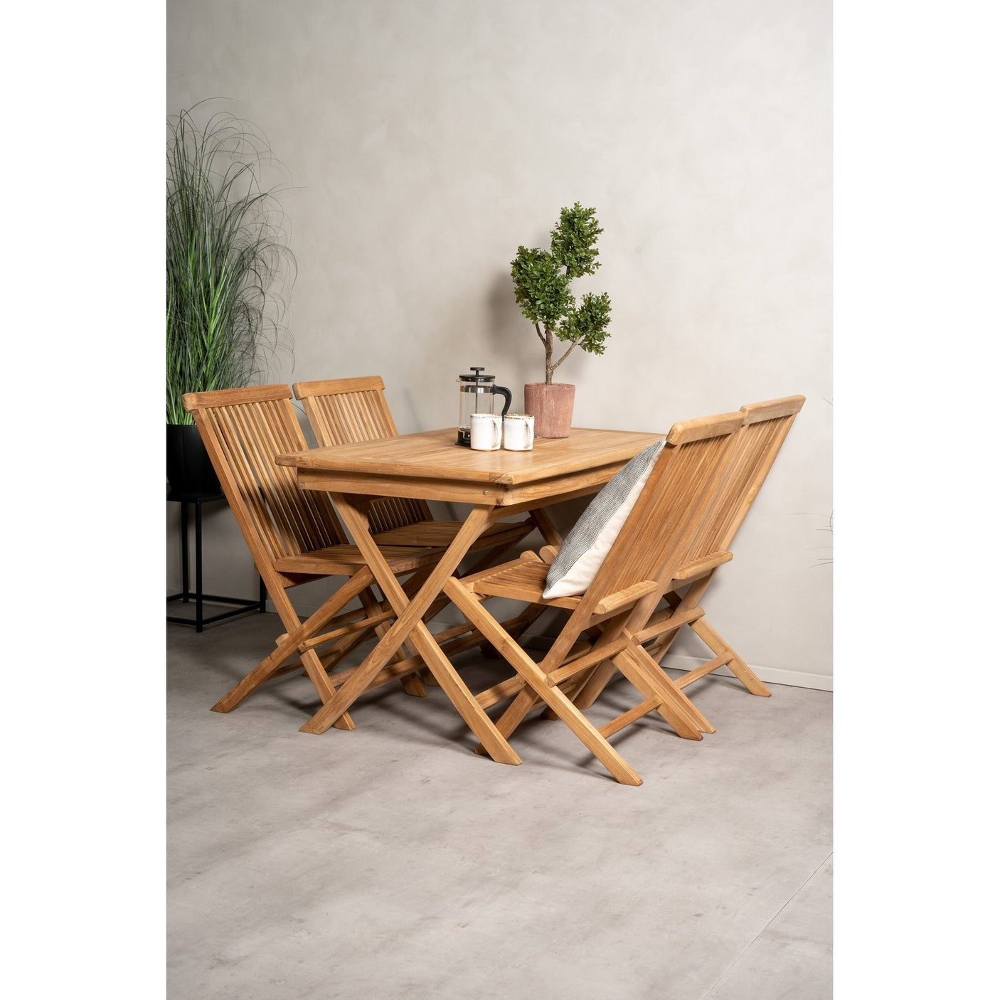 Kenya Spisebord 120*70*H75 + Kenya stoler u/armstøtte Venture Design Spisegruppe