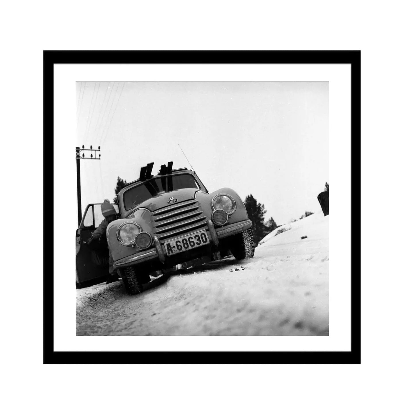 Glass picture w/frame bil med ski på taket Homefactory Bilde