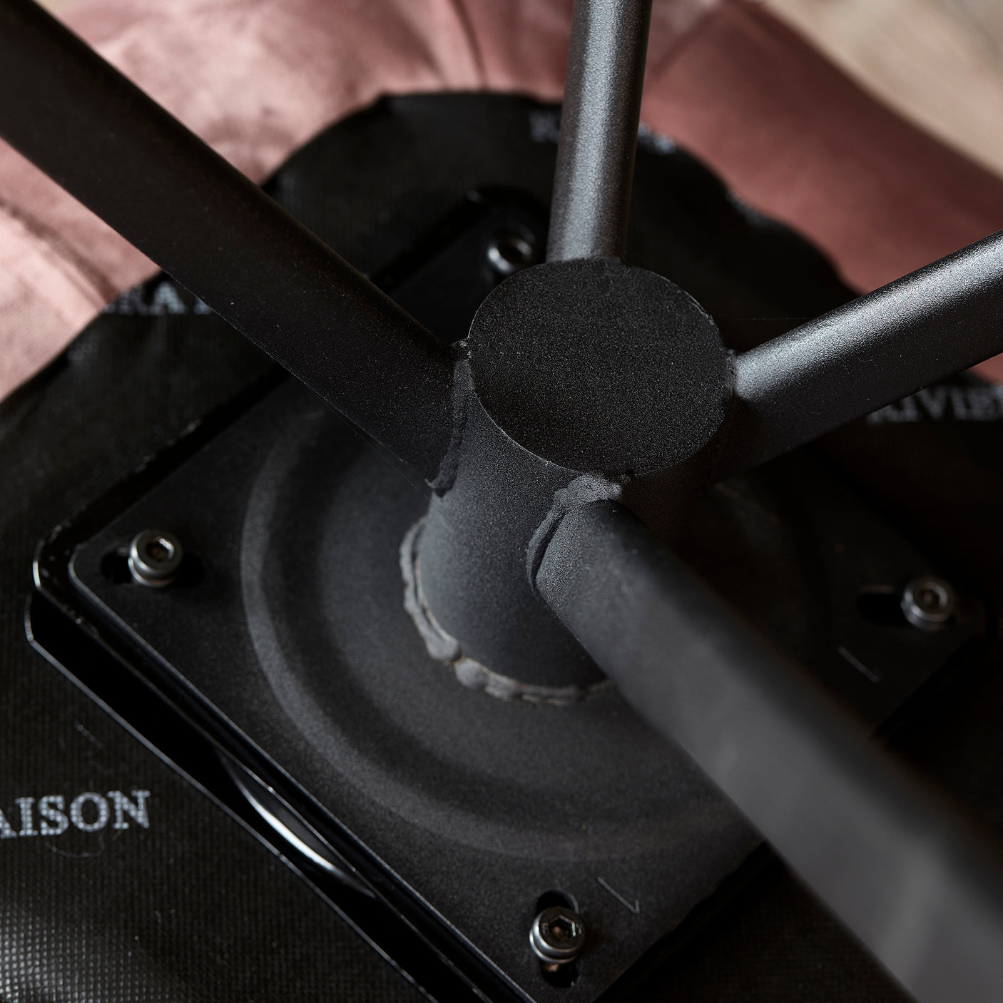 Carnaby Dining Armchair Turning Leg Riviera Maison Spisestol