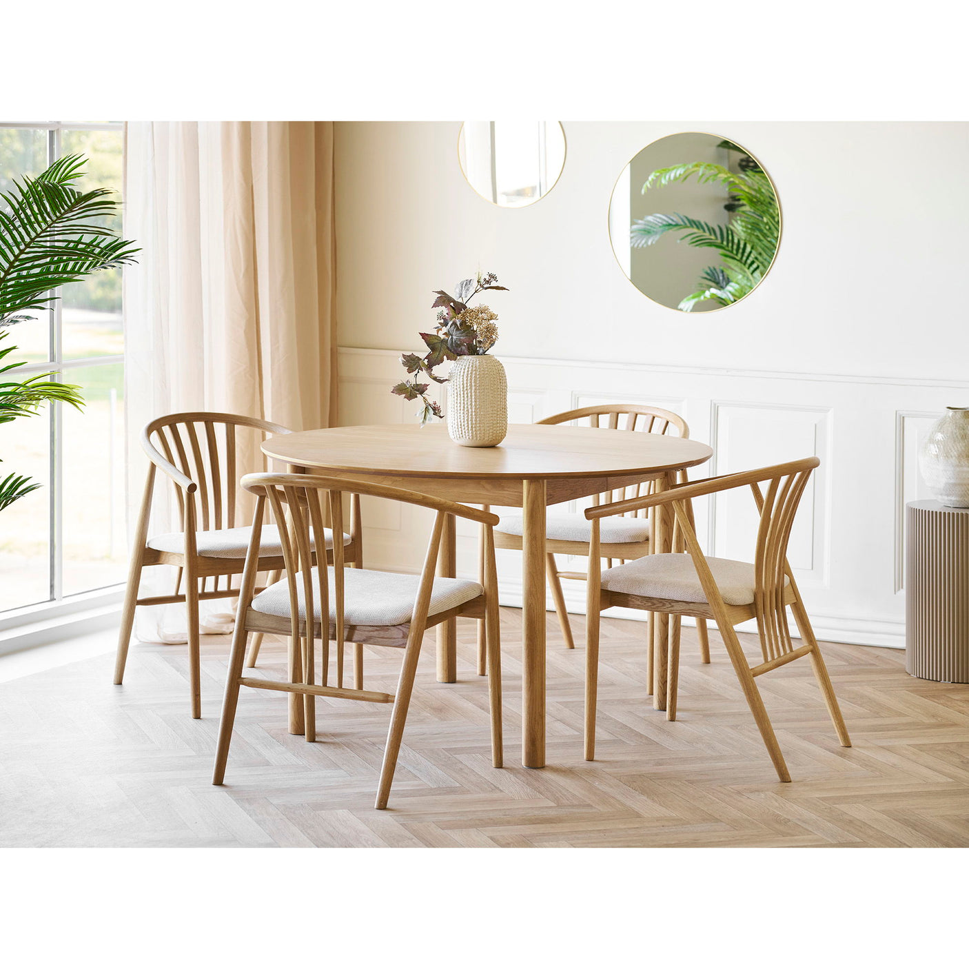 Agustin Spisestol House Nordic Varetype