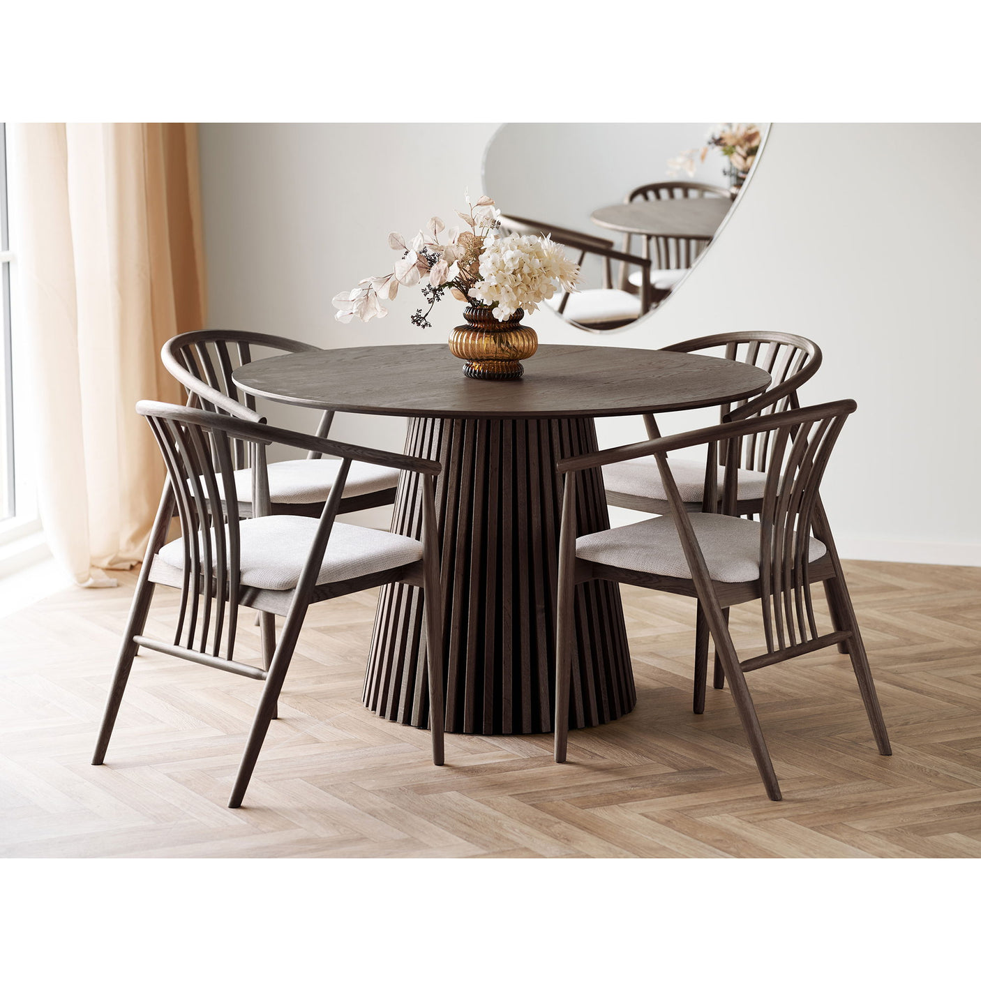 Agustin Spisestol House Nordic Varetype