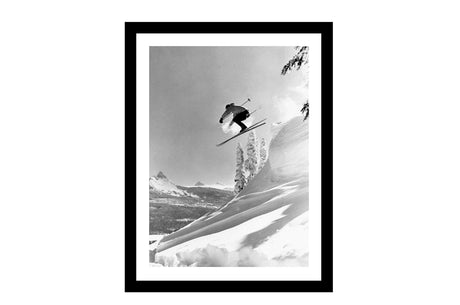 Glass picture w/frame A skier jump off a ledge 70cm x 90cm Homefactory 