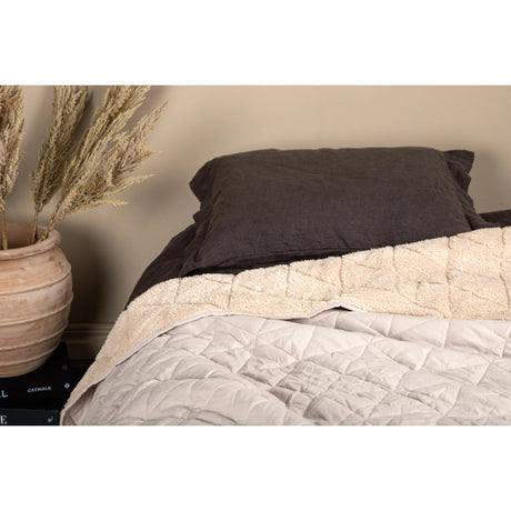 Nilla Bedspread Venture Design Seng