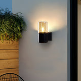 LYSEKIL vegglampe ute