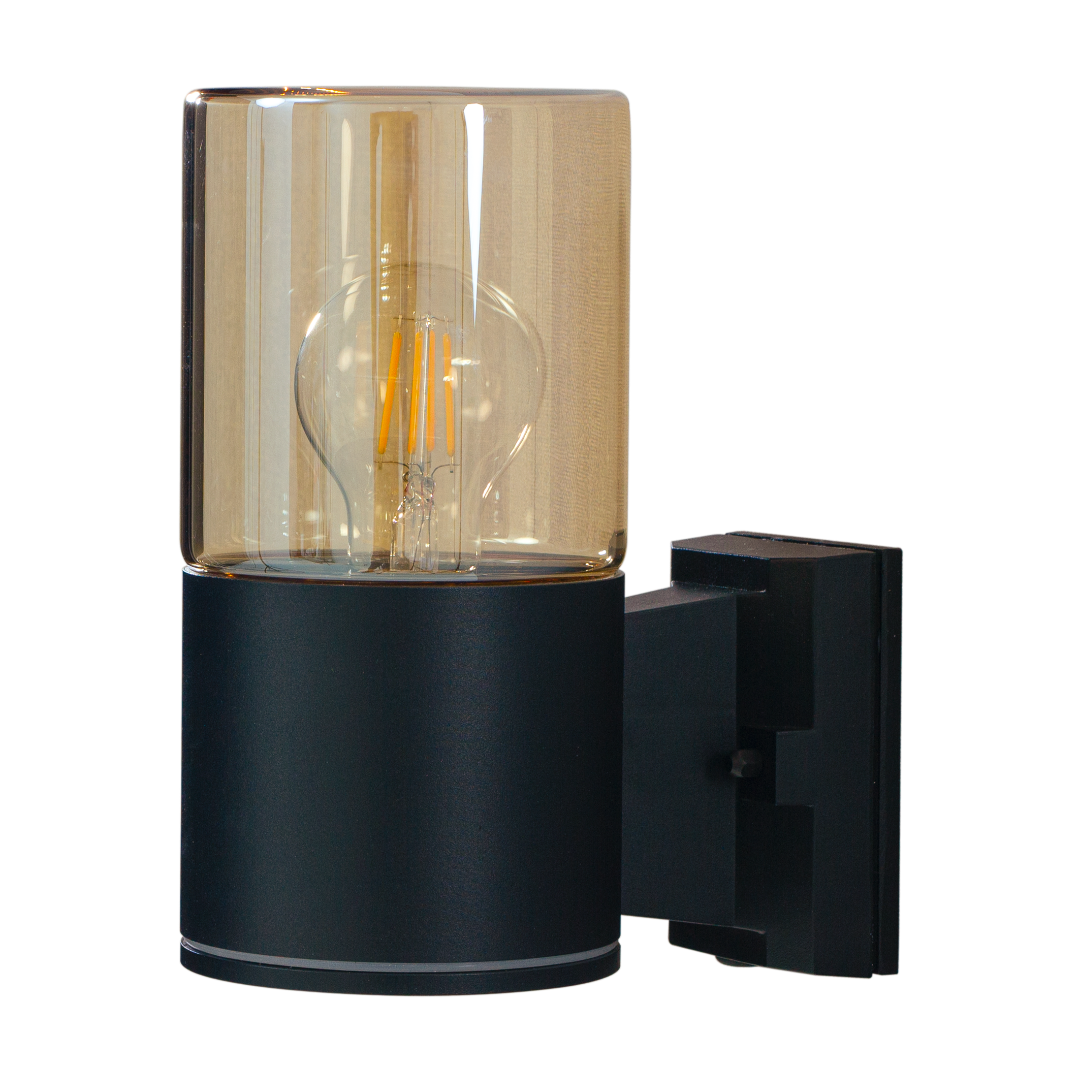 LYSEKIL vegglampe ute
