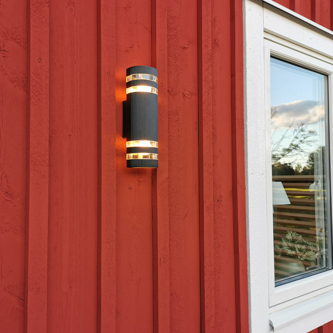 RIBB vegglampe ute Aneta Vegglampe