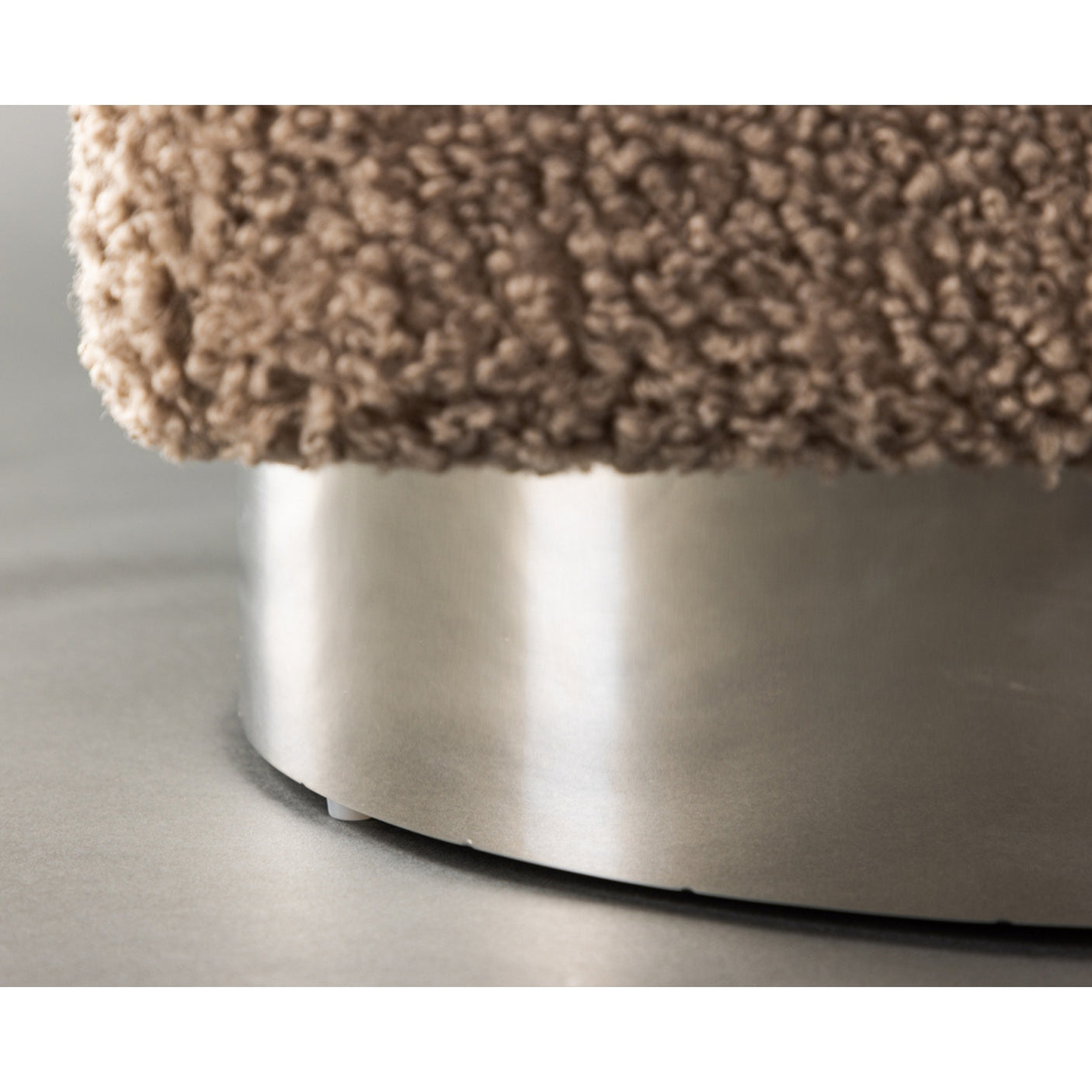 Newton Pouf Venture Design Pall