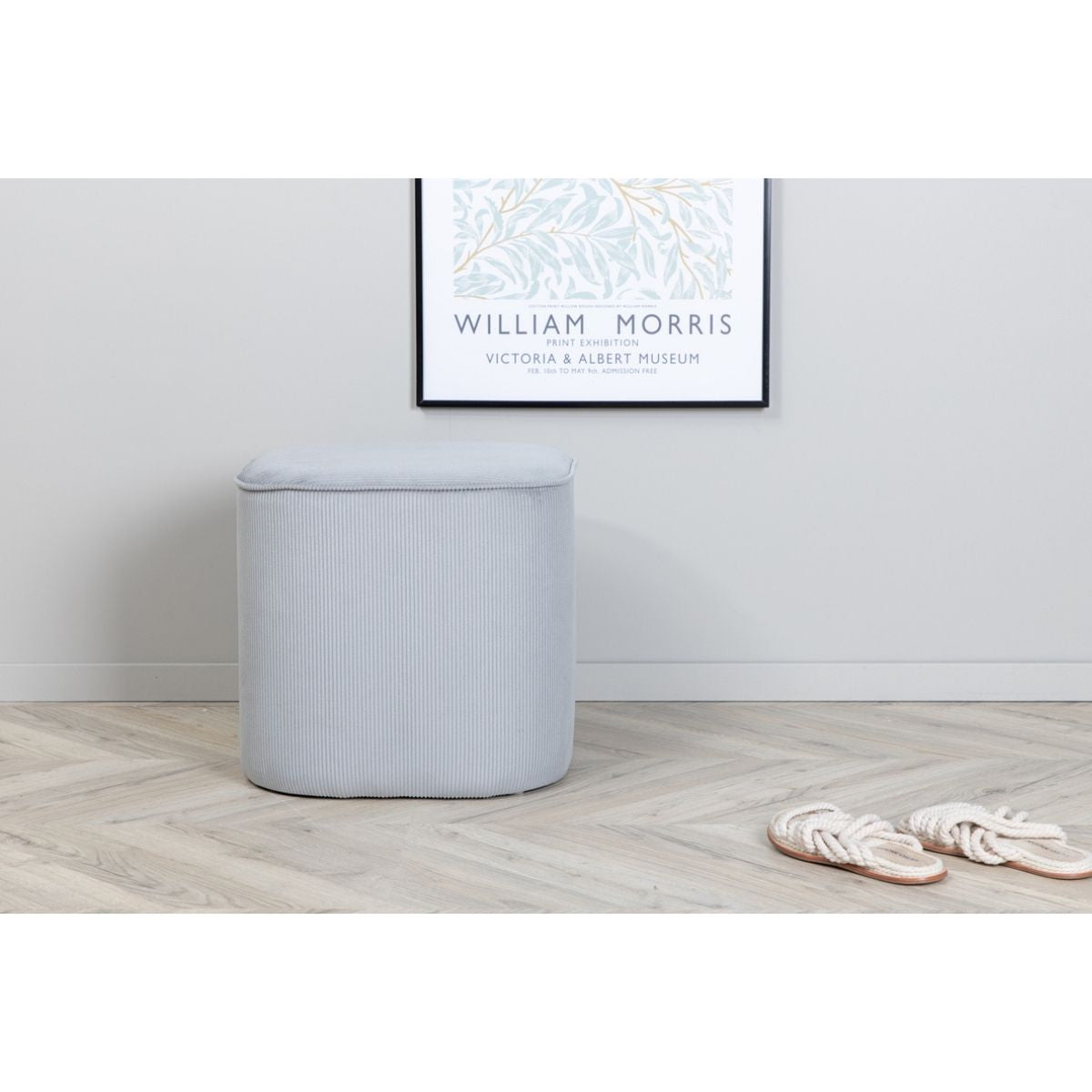 Piff Ottoman / Pouf Venture Design Pall