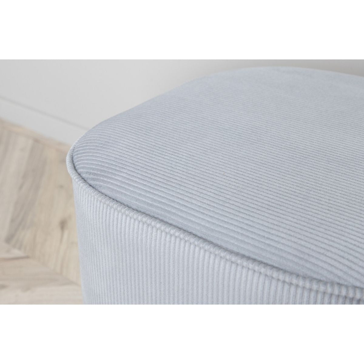 Piff Ottoman / Pouf Venture Design Pall