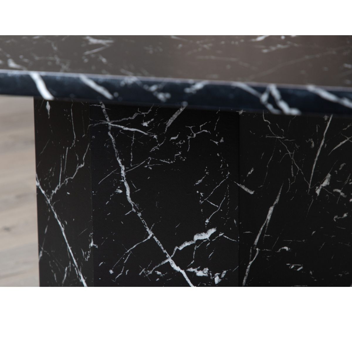 Marbs Table Venture Design Spisebord
