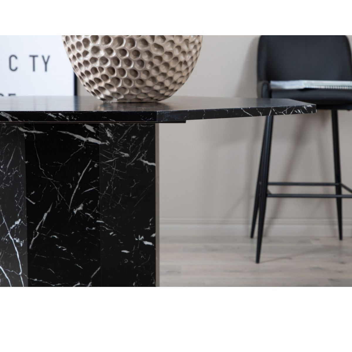 Marbs Table Venture Design Spisebord