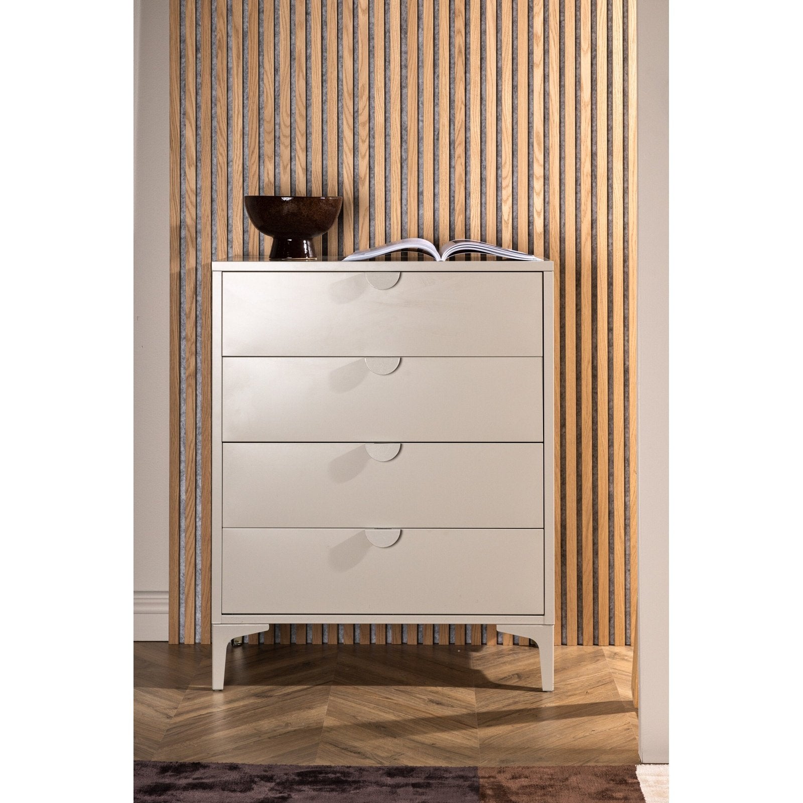 Piring 4-Skuff Venture Design Kommode