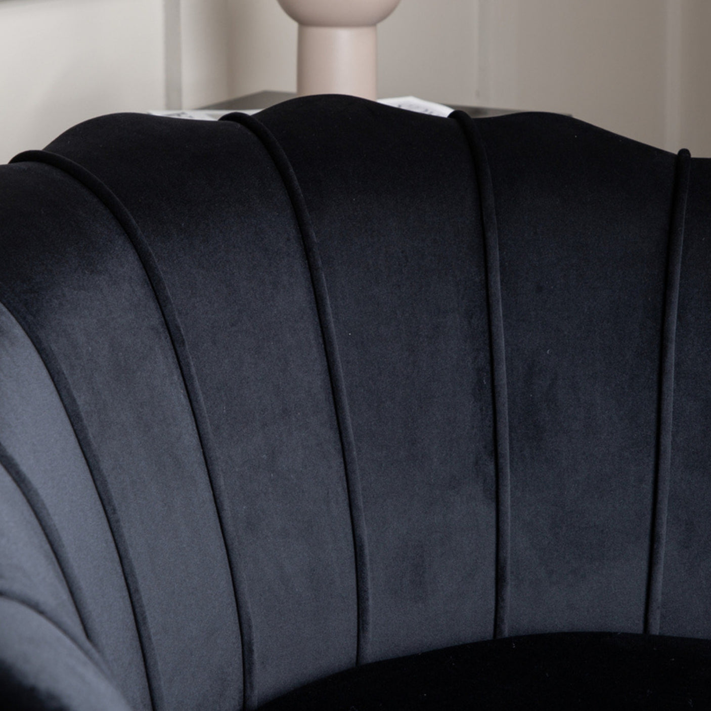 Calais Armchair Venture Design Lenestol
