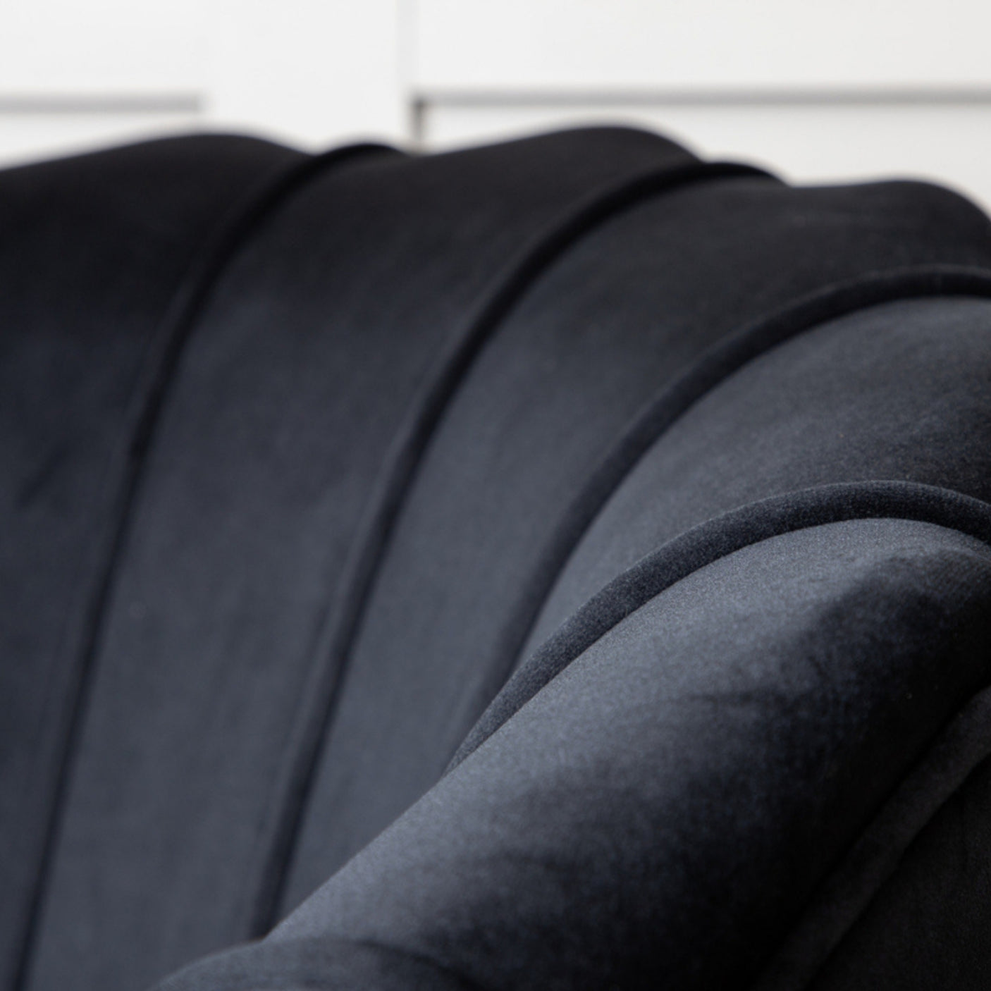 Calais Armchair Venture Design Lenestol