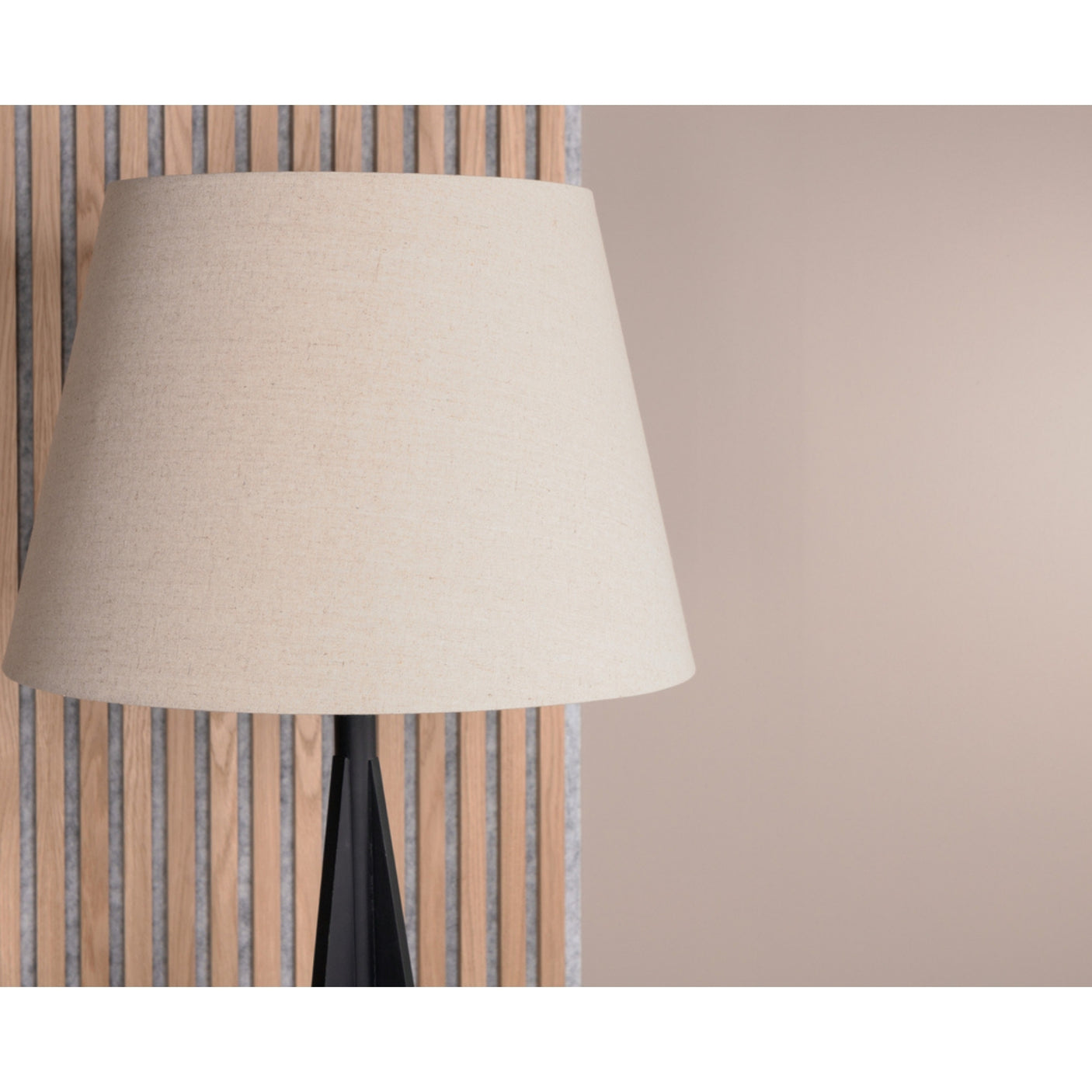 Kona Gulvlampe Venture Design Gulvlampe