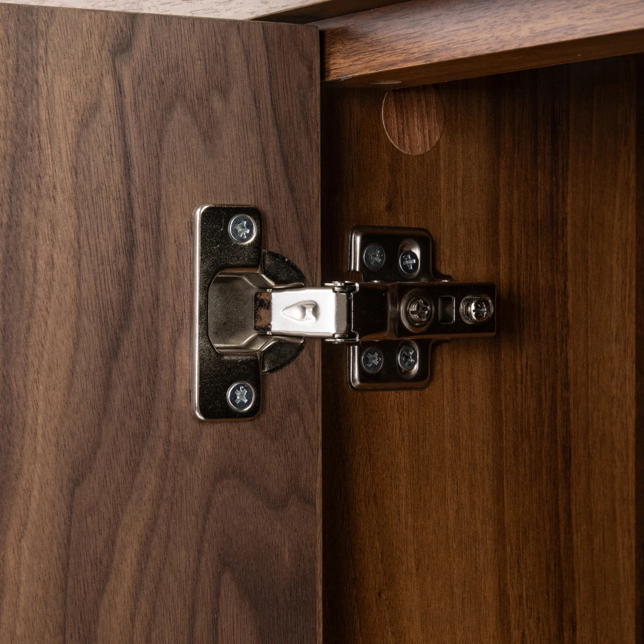 Sideboard Windsor valnøtt Richmond Interiors Skjenk