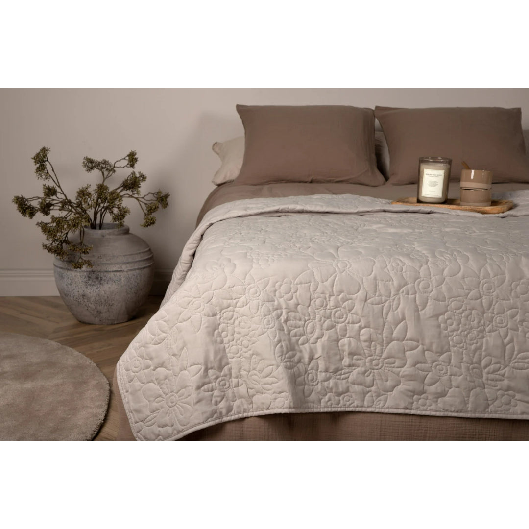 Niki Bedspread