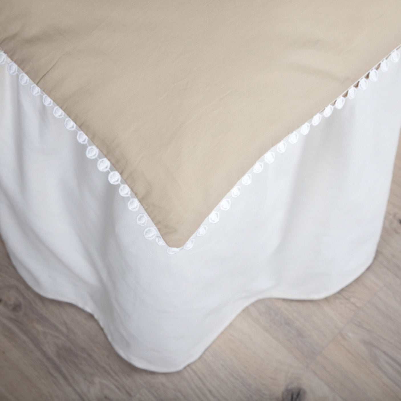 Livia Bed Set Venture Design Dynetrekk