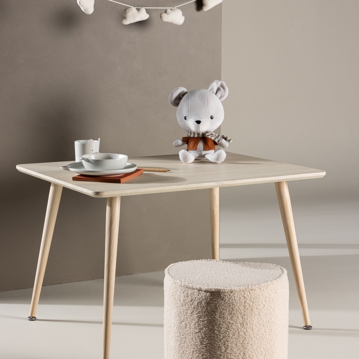 Polar Kids Table Venture Design Diverse