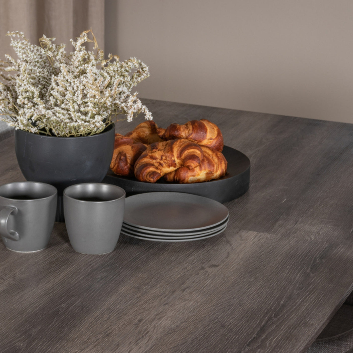 Inca Table Venture Design Spisebord