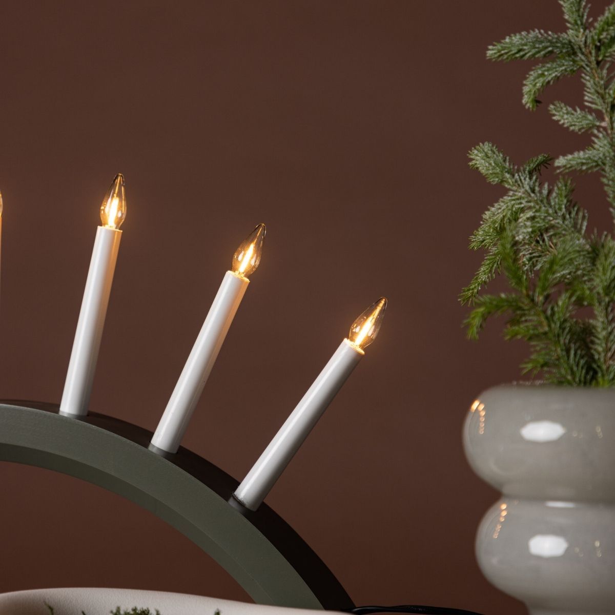 Kebnekaise Table Lamp Venture Design Julebelysning