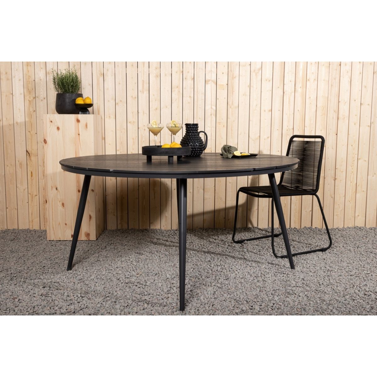 Break Round Dining Table Venture Design Spisebord