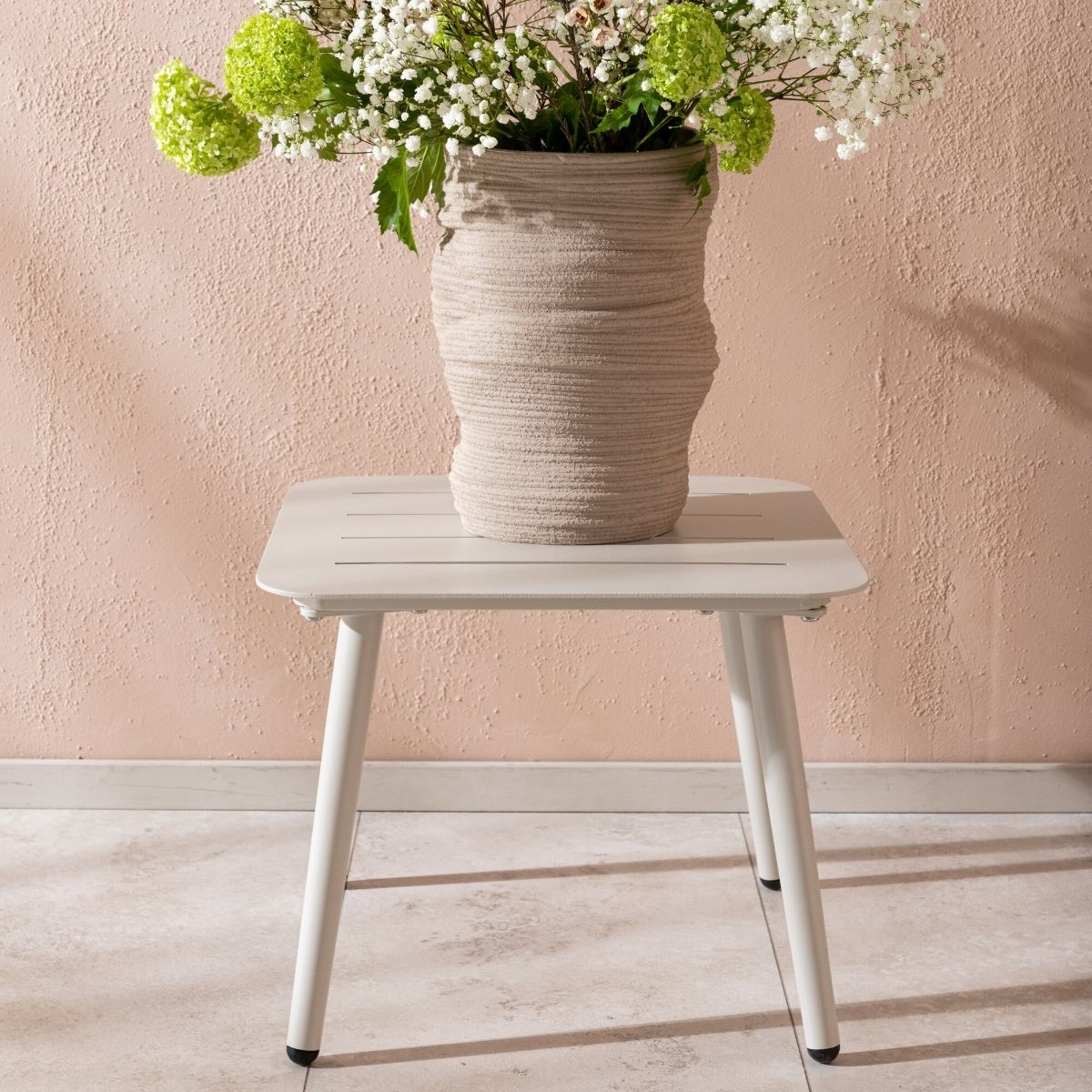 Lina Side Table Venture Design Sidebord