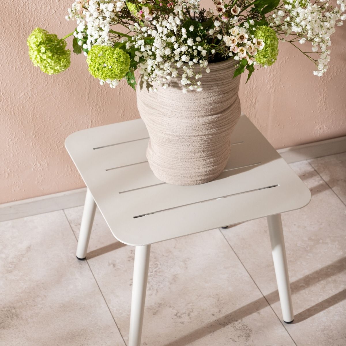 Lina Side Table Venture Design Sidebord