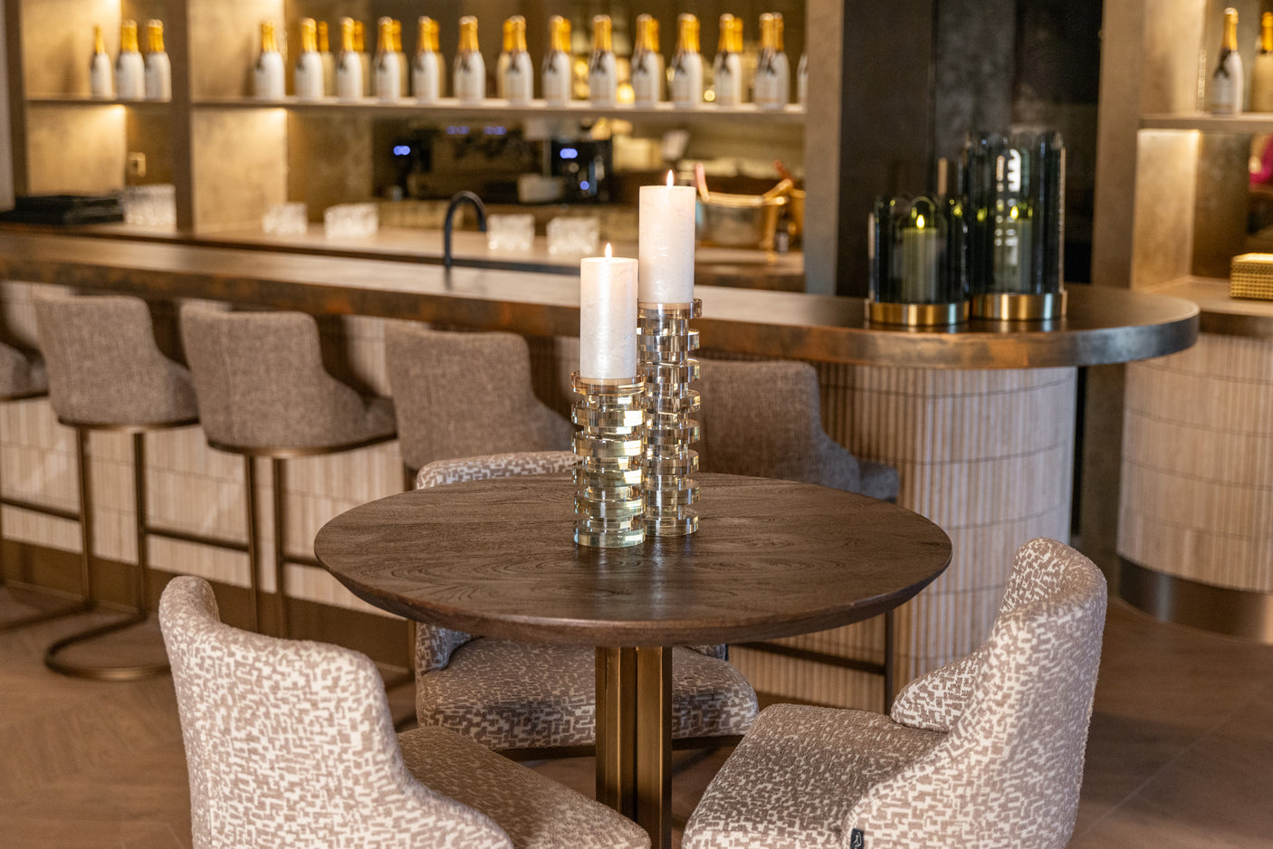 Barbord Revelin mørkebrun 80Ø Richmond Interiors Barstol