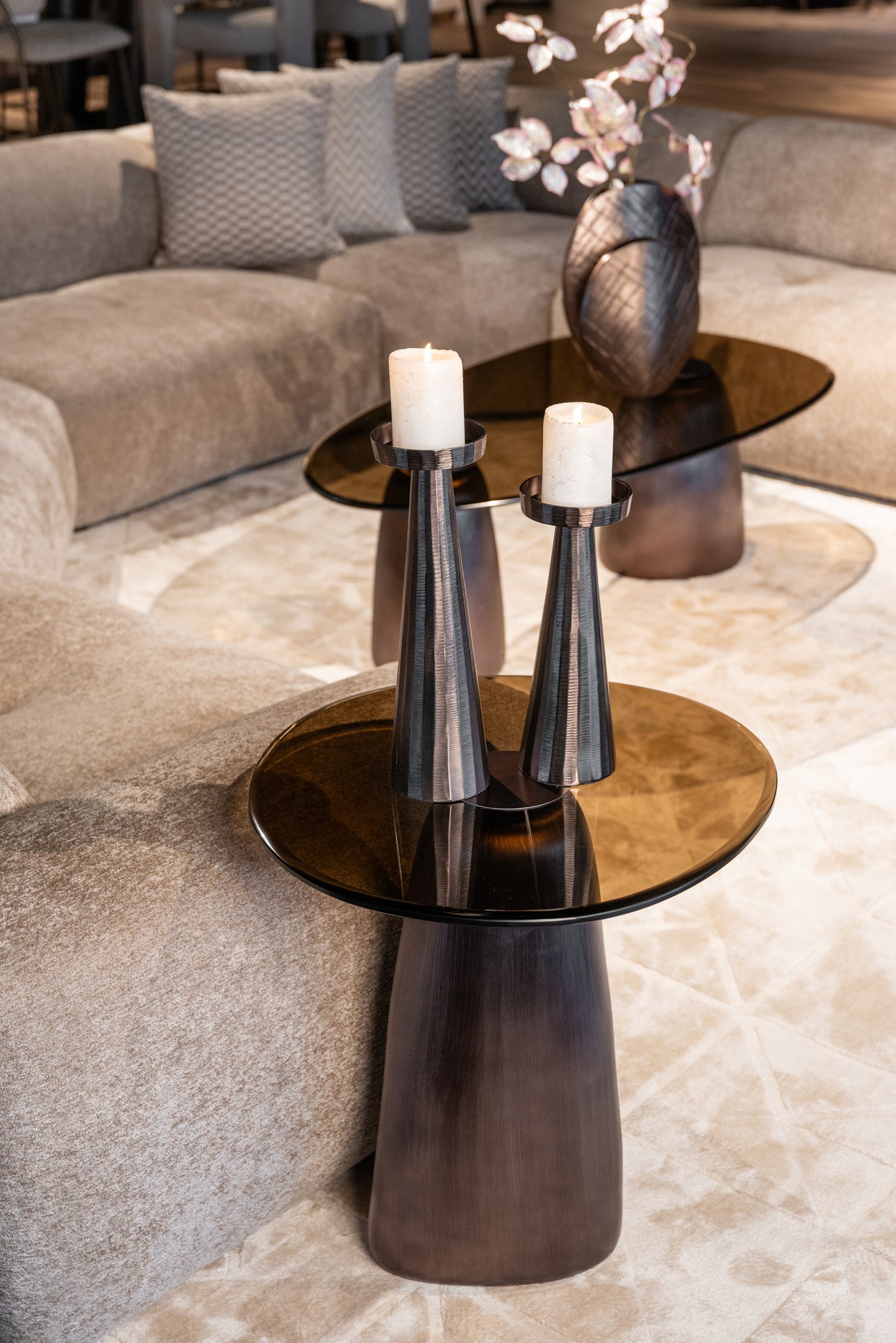End table Hayden bronze Richmond Interiors Sidebord