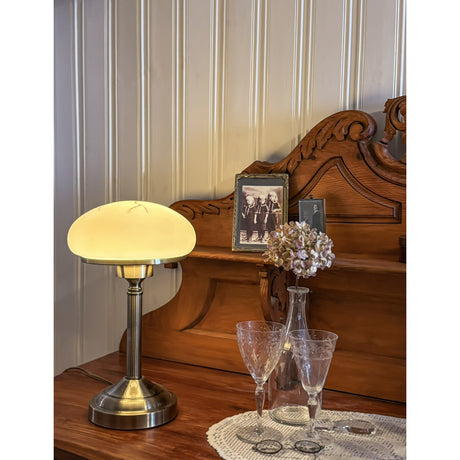 AUGUST bordlampe Aneta Bordlampe