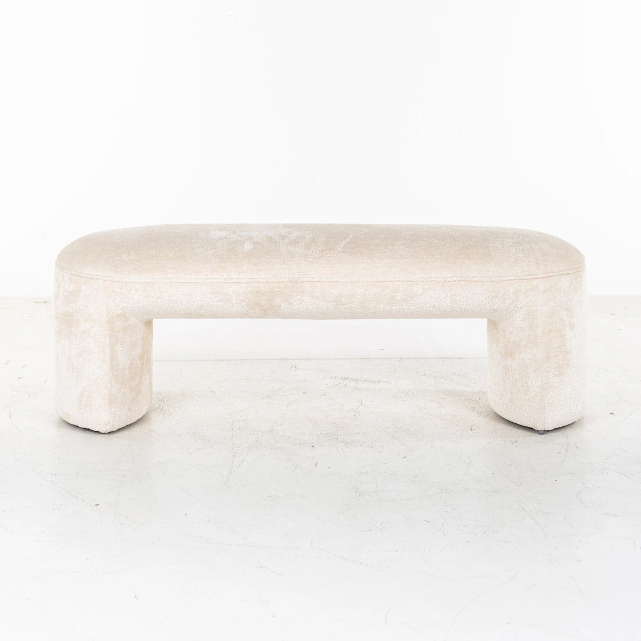 Benk Fargo hvit chenille Richmond Interiors Benk